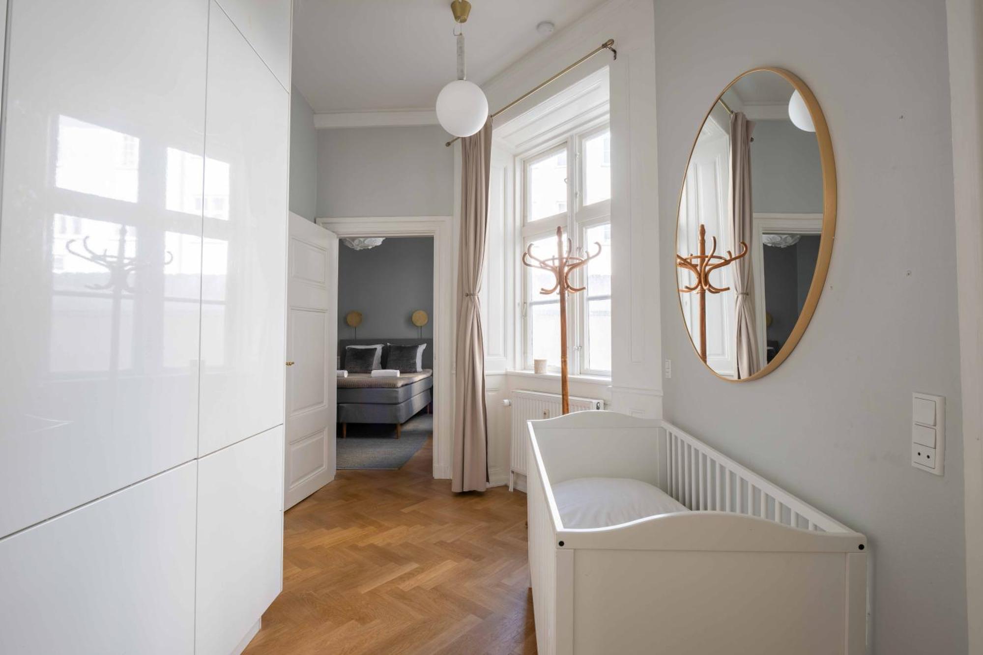 Lavish 4br In The Heart Of Cph By The Canals Apartamento Copenhague